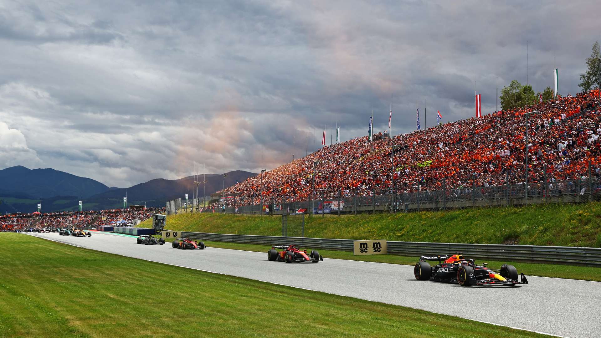 通过与中国 通过与中国